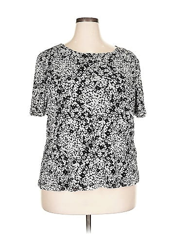 Liz Claiborne Short Sleeve Top (view 1)