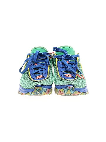 Nike Sneakers (view 2)