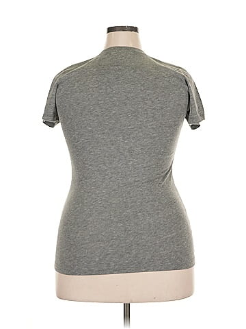 District. Active T-Shirt (view 2)