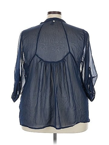 Vanity 3/4 Sleeve Button-Down Shirt (view 2)