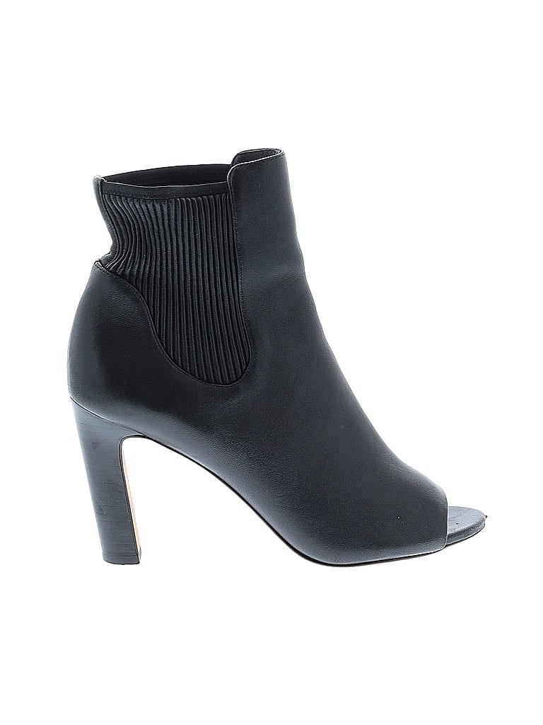 Pre-owned Vince Ankle Boots In Black