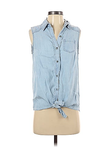 Velvet Heart Sleeveless Button-Down Shirt (view 1)