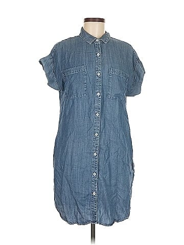 Velvet Heart Short Sleeve Button-Down Shirt (view 1)