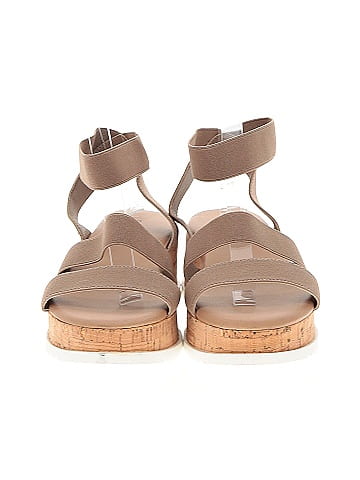 Torrid Wedges (view 2)