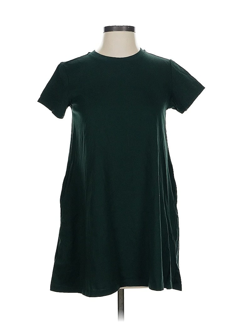 Click to view more detailed imagery on our partner's website Pre-owned Uniqlo Casual Dress In Green