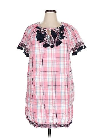 Crown & Ivy Casual Dress (view 1)