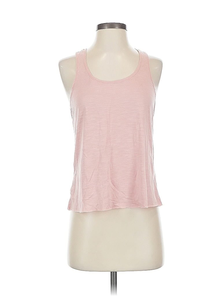 Click to view more detailed imagery on our partner's website Pre-owned Gaiam Sleeveless Top Pink Halter Neckline Tops