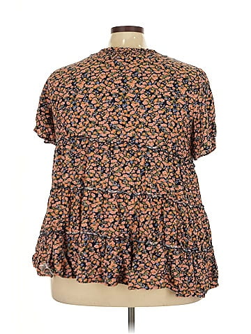 BLOOMCHIC Short Sleeve Blouse (view 2)