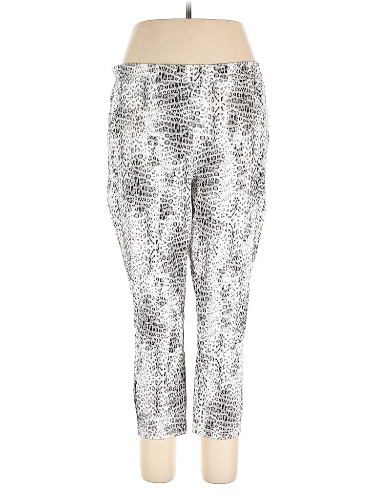 Click to view more detailed imagery on our partner's website Pre-owned Hue Casual Pants In Silver