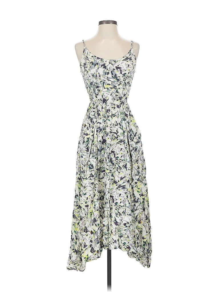 Click to view more detailed imagery on our partner's website Pre-owned Cabi Casual Dress In White