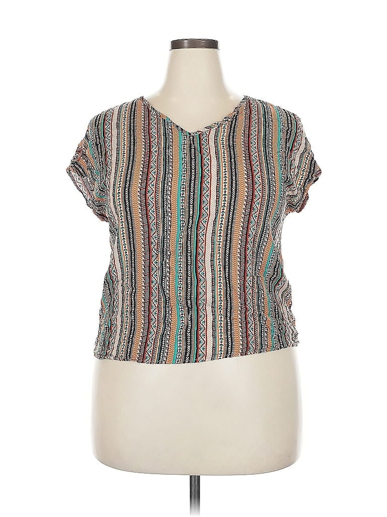 Click to view more detailed imagery on our partner's website Pre-owned Emery Rose Short Sleeve Henley Shirt In Brown