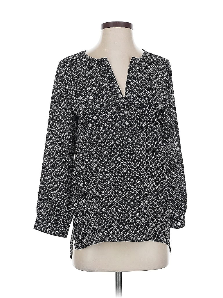 Click to view more detailed imagery on our partner's website Pre-owned Joie 3/4 Sleeve Silk Top Gray V-neck Tops