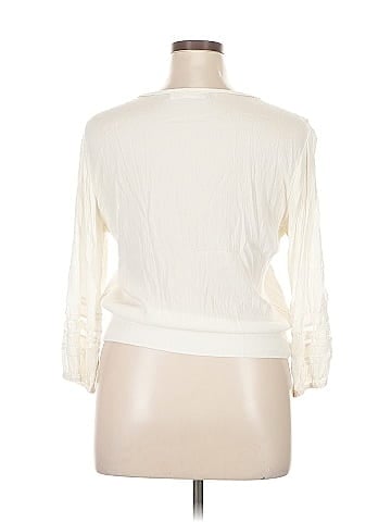 Abercrombie & Fitch 3/4 Sleeve Blouse (view 2)