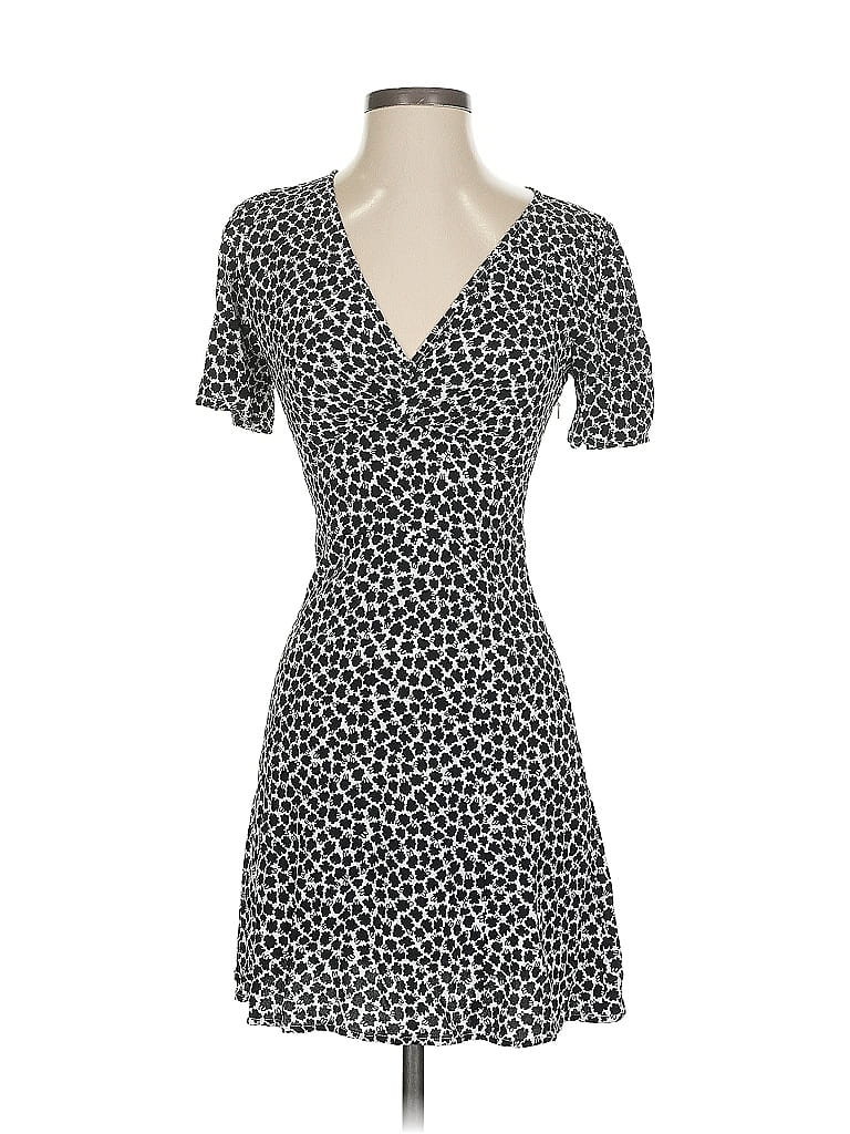 Pre-owned Leith Casual Dress In Black