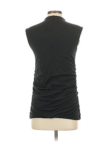 Abercrombie & Fitch Sleeveless T-Shirt (view 2)