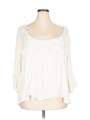 Solitaire 3/4 Sleeve Blouse (view 1)