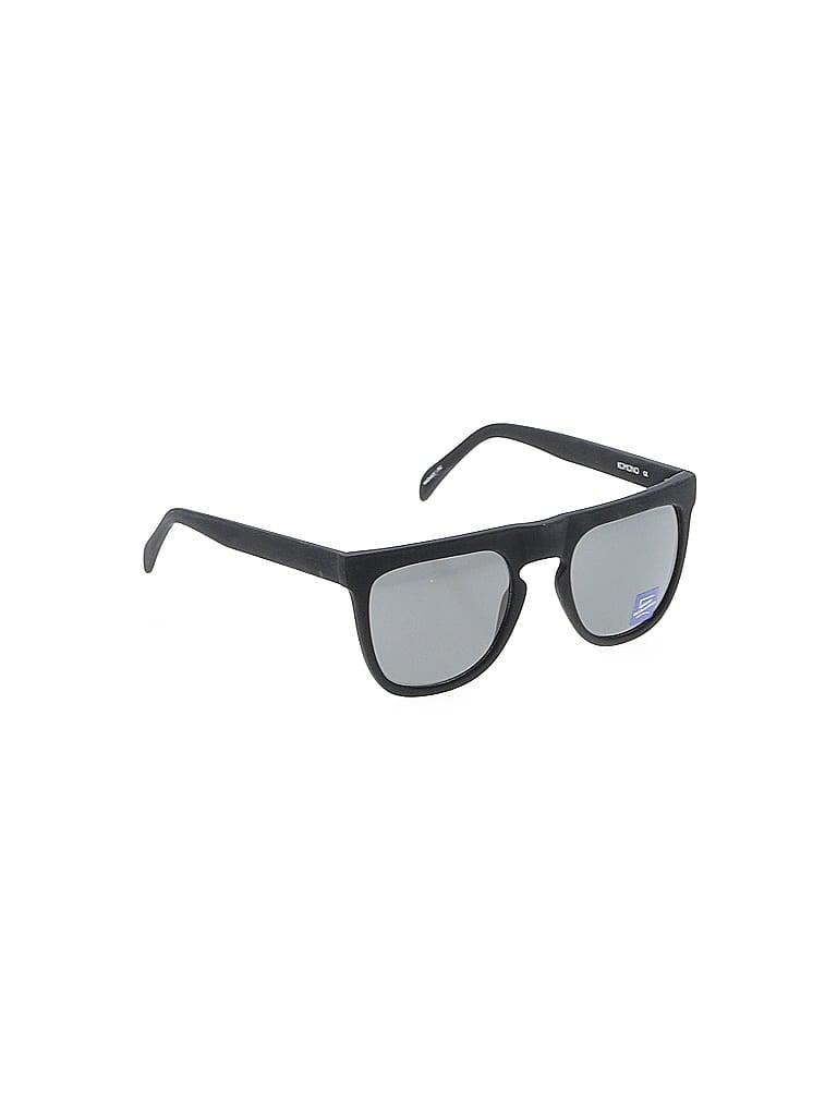 Click to view more detailed imagery on our partner's website Pre-owned Komono Sunglasses In Black