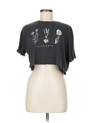 Urban Outfitters Short Sleeve T-Shirt (view 1)