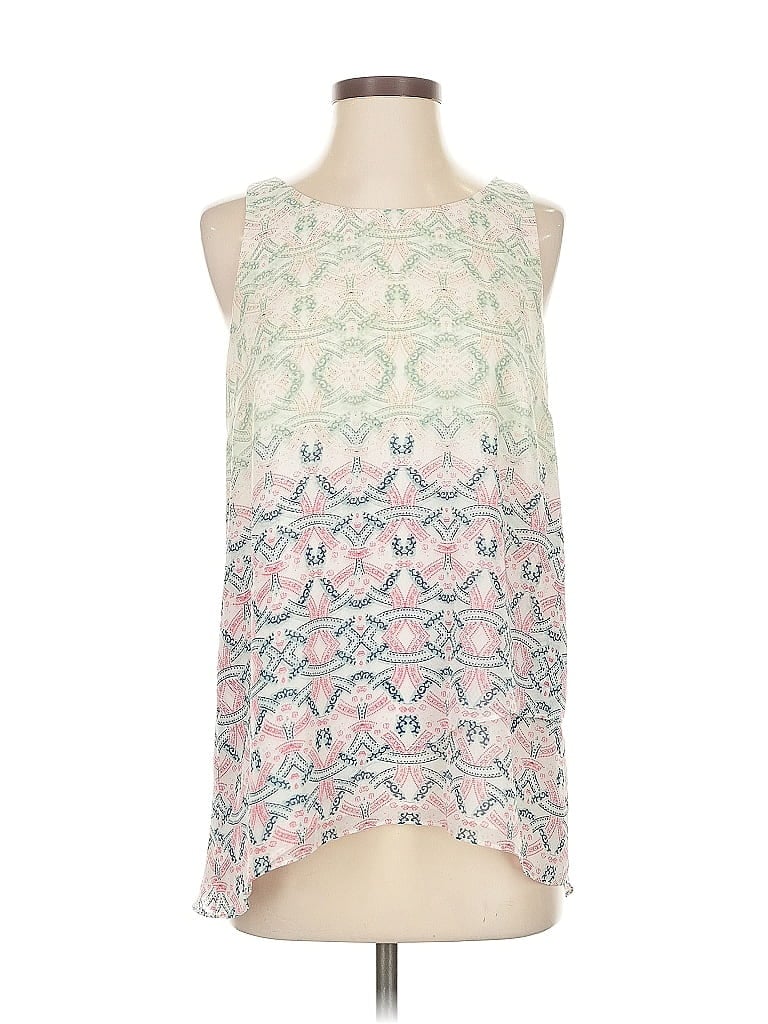 Click to view more detailed imagery on our partner's website Pre-owned Cabi Casual Dress In White