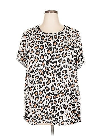 Torrid Short Sleeve T-Shirt (view 1)