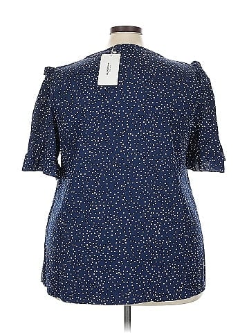BLOOMCHIC Short Sleeve T-Shirt (view 2)