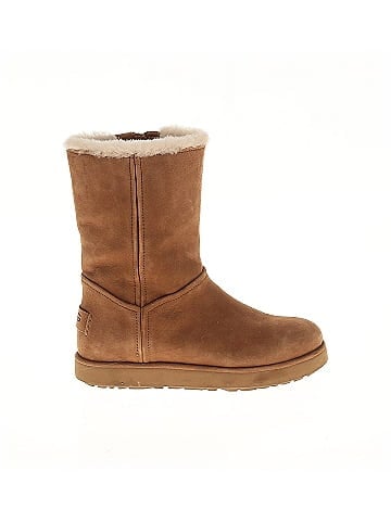 Ugg Boots (view 1)