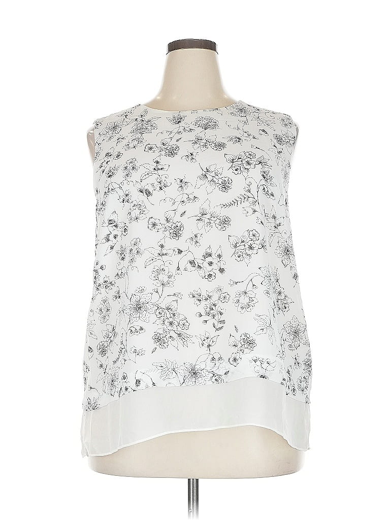 Pre-owned Vince Camuto Sleeveless Blouse In Silver