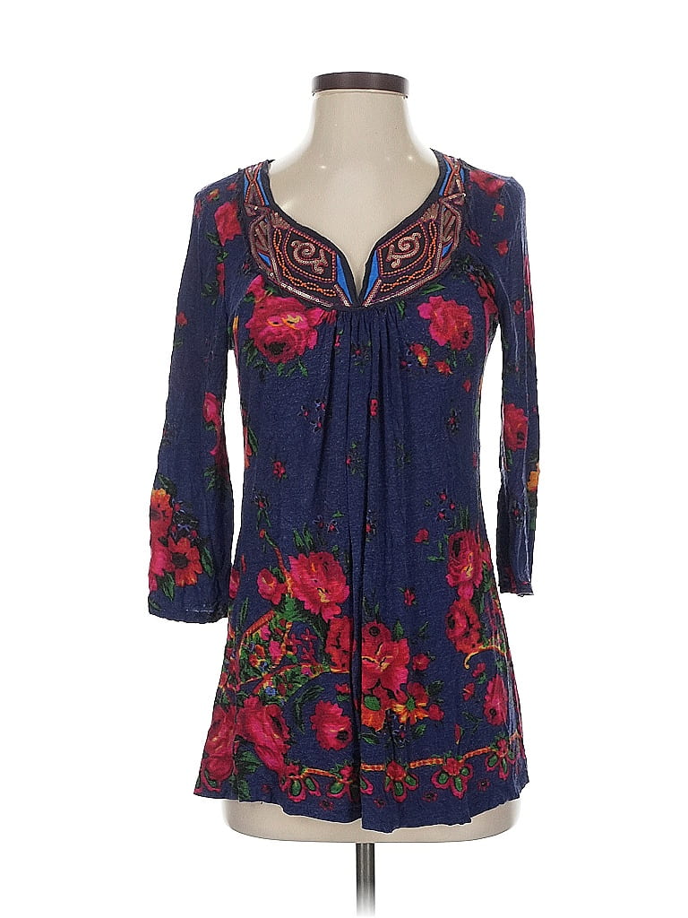 Click to view more detailed imagery on our partner's website Pre-owned A Common Thread 3/4 Sleeve T-shirt In Blue