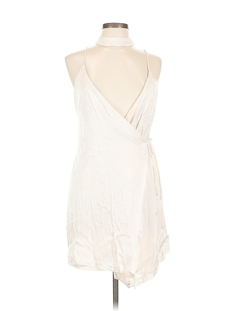 Click to view more detailed imagery on our partner's website Pre-owned Endless Rose Cocktail Dress In White