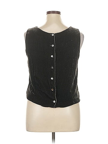 Valerie Stevens Sleeveless T-Shirt (view 2)
