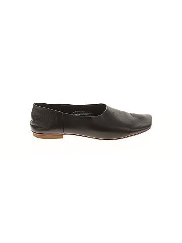 Cos Flats (view 1)