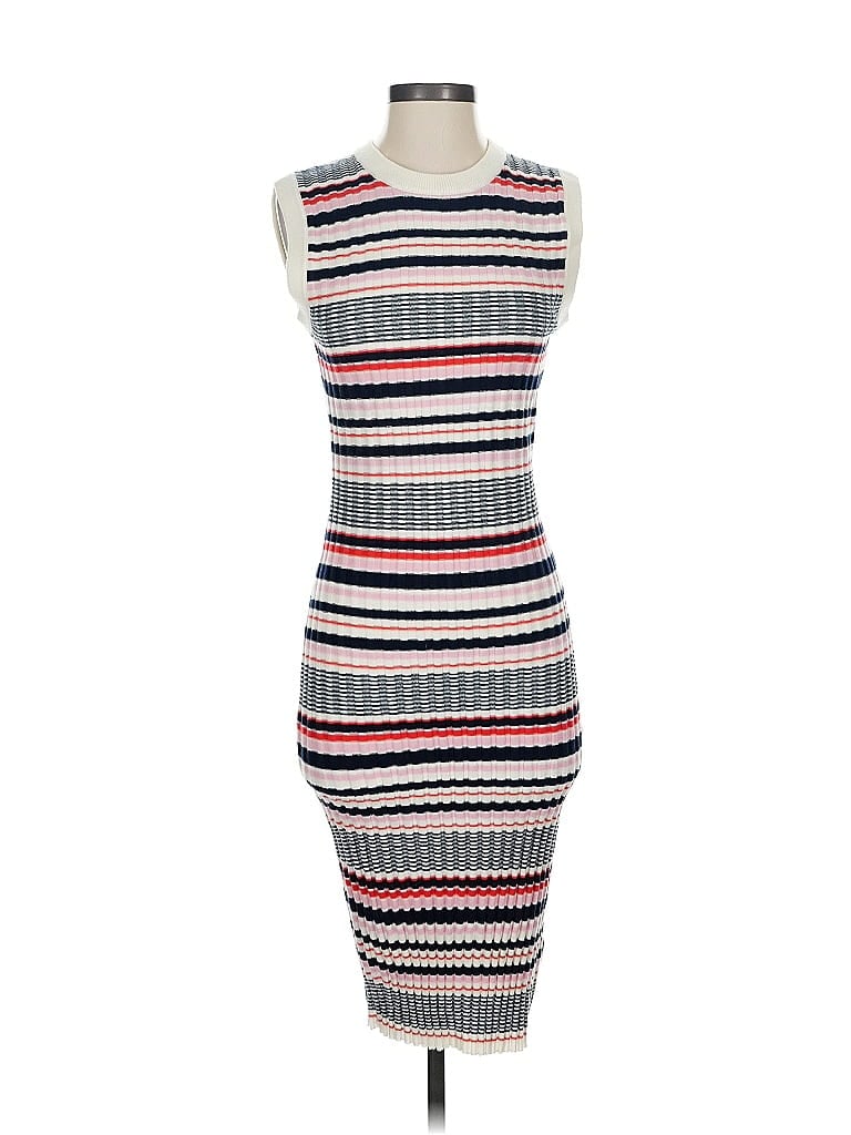 Pre-owned Cupcakes And Cashmere Casual Dress In Gray