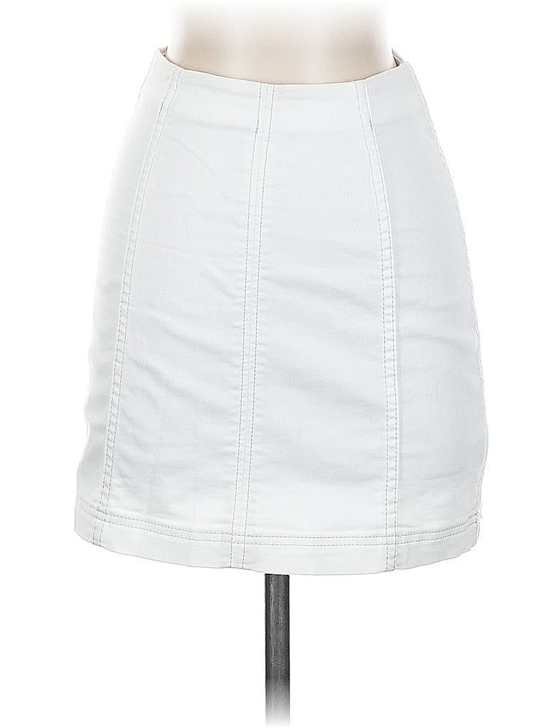 Pre-owned Free People Casual Skirt In White