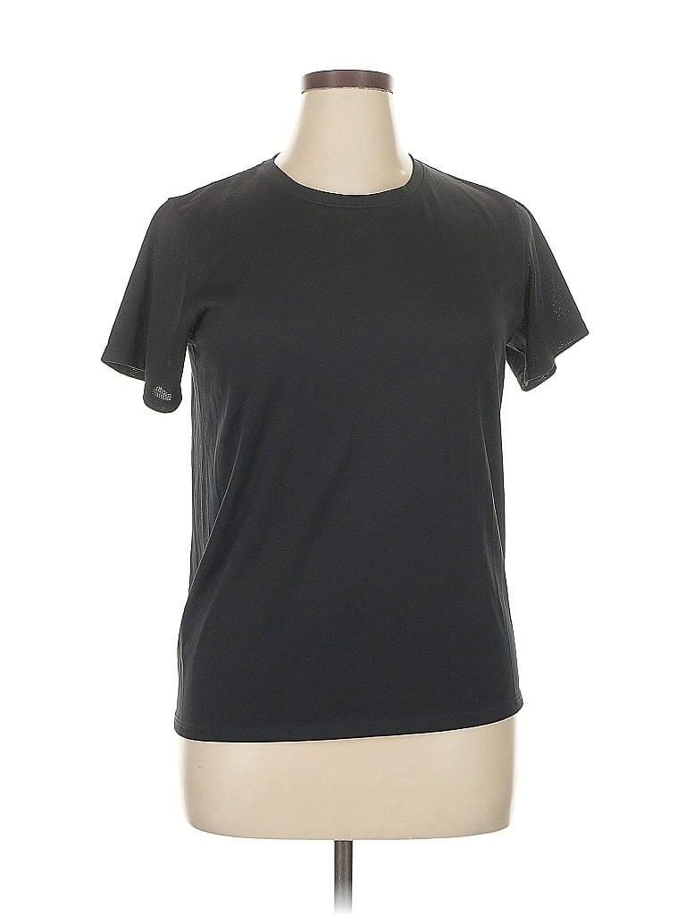 Pre-owned Uniqlo Active T-shirt In Gray