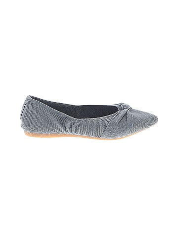 Unbranded Flats (view 1)