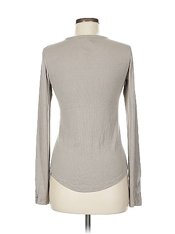 Lululemon Athletica Long Sleeve T-Shirt (view 2)