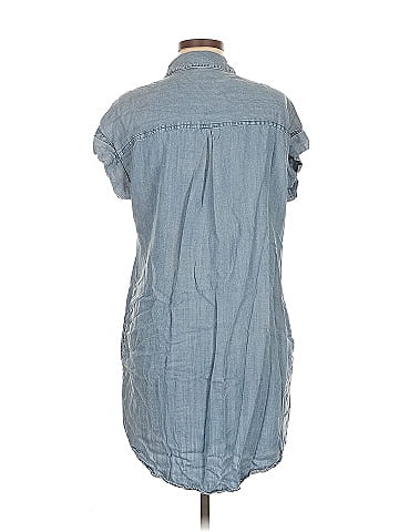 Velvet Heart Short Sleeve Button-Down Shirt (view 2)