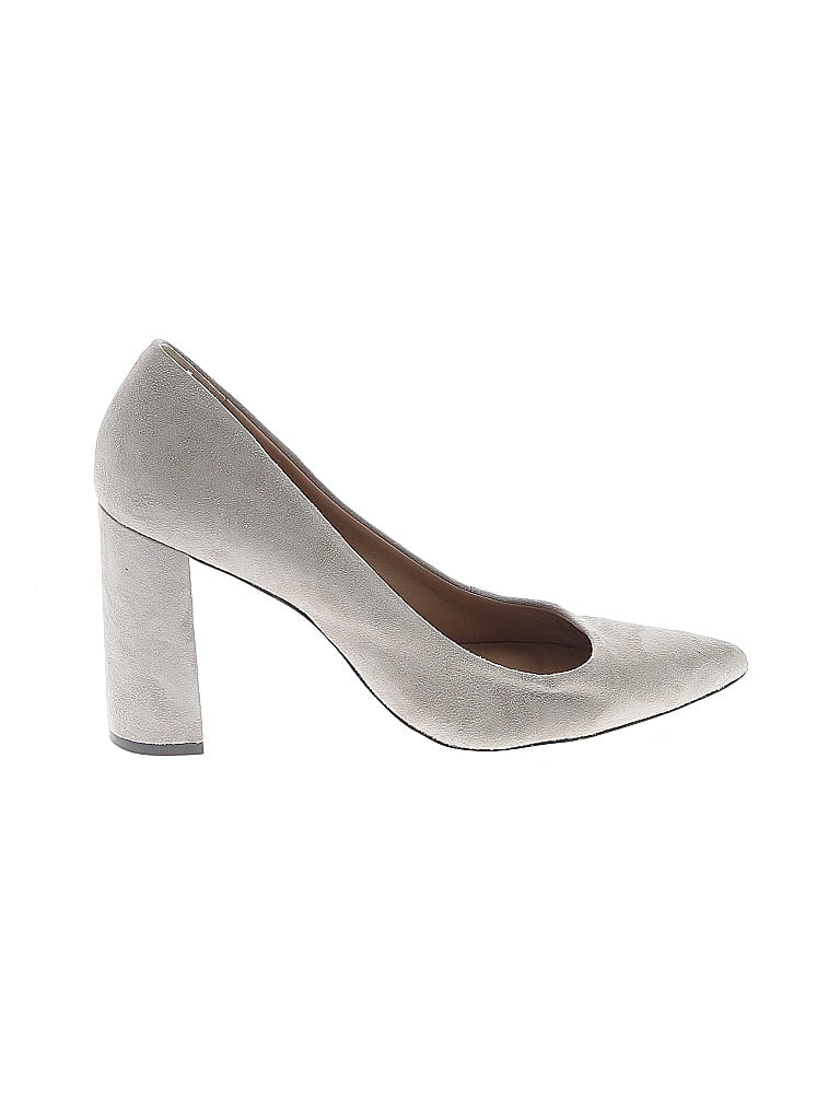 Click to view more detailed imagery on our partner's website Pre-owned Banana Republic Heels In Gray