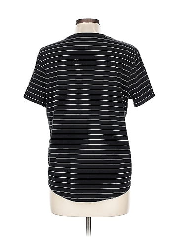 Lululemon Athletica Short Sleeve T-Shirt (view 2)