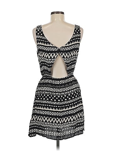 Patrons of Peace Casual Dress (view 2)