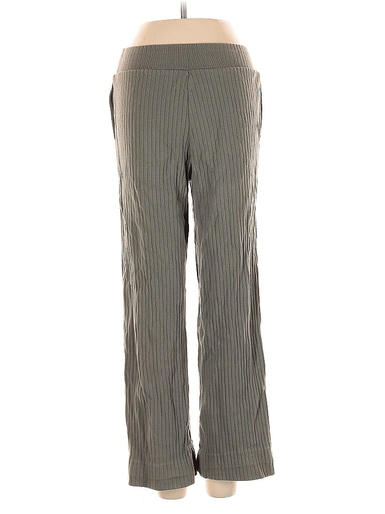 Click to view more detailed imagery on our partner's website Pre-owned Uniqlo Casual Pants In Gray