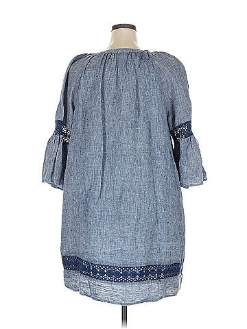 Crown & Ivy Casual Dress (view 2)
