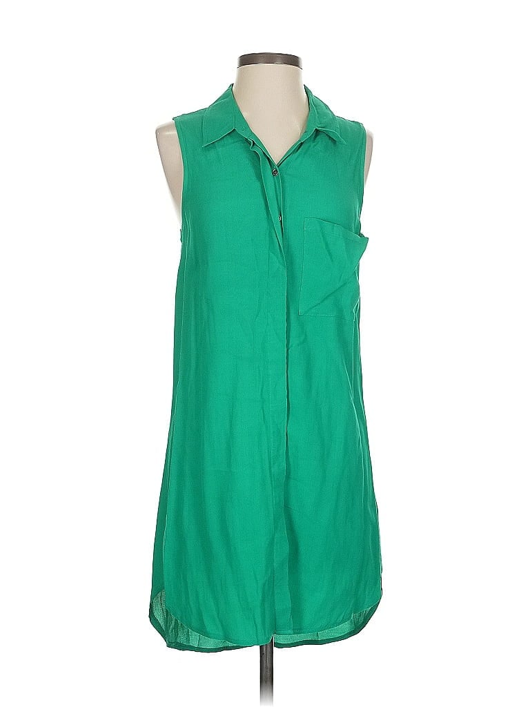 Click to view more detailed imagery on our partner's website Pre-owned Bardot Sleeveless Button Down Shirt In Green