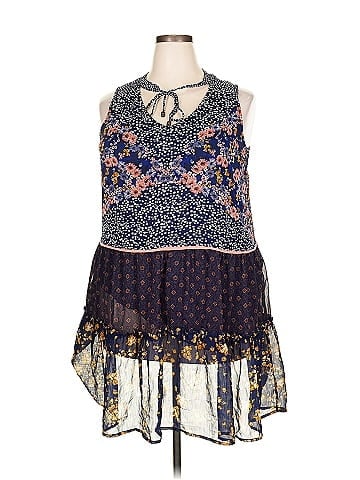 Xhilaration Casual Dress (view 1)