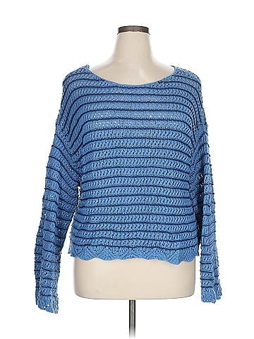 American Eagle Outfitters Pullover Sweater (view 1)