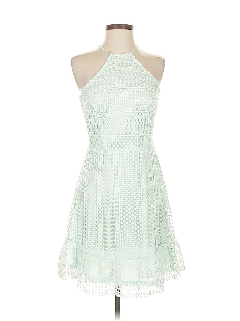 Pre-owned Venus Cocktail Dress In Green