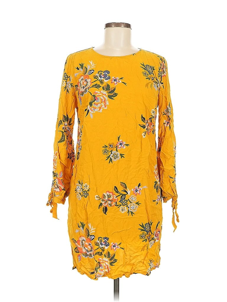 Pre-owned Old Navy Casual Dress In Yellow