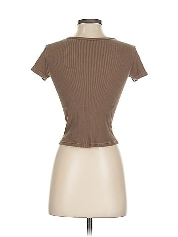 Brandy Melville Short Sleeve T-Shirt (view 2)