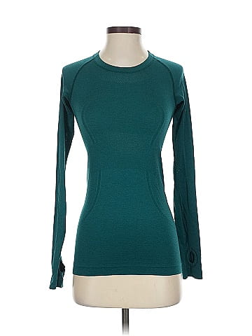 Lululemon Athletica Long Sleeve T-Shirt (view 1)