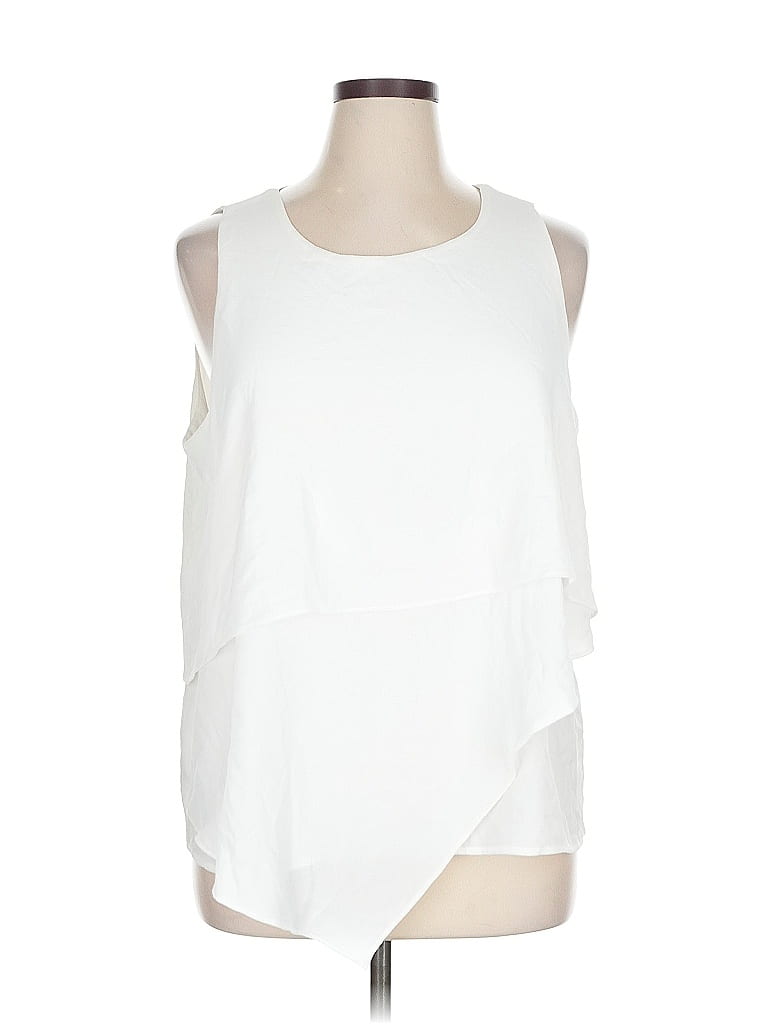 Pre-owned Vince Camuto Sleeveless Blouse In White